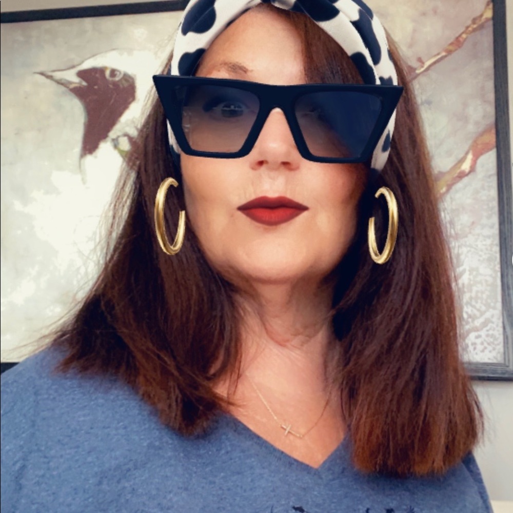 Meet your Posher, Janis